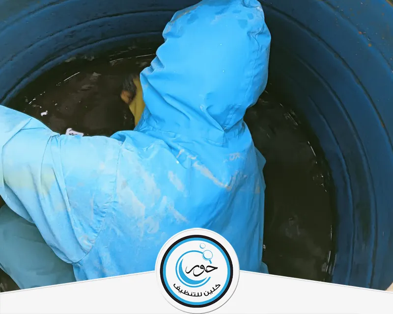 تنظيف الخزان العلوي بجازان 0567483615 حور كلين شركة تنظيف الخزان الأرضي بجازان تقدم الخدمة بأفضل المعدات وعلى يد فني محترف لضمان الجودة.